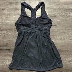 Women’s Lululemon Tank 6